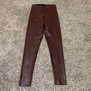 Commando Faux Leather Leggings Size Large. Wine